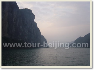 Beijing Chongqing Yangtze Yichang Shanghai 9 Day Tour